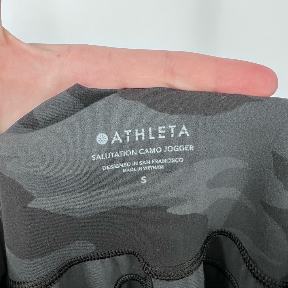 Athleta Salutation Black Camo Jogger Pants - Picture 8 of 10